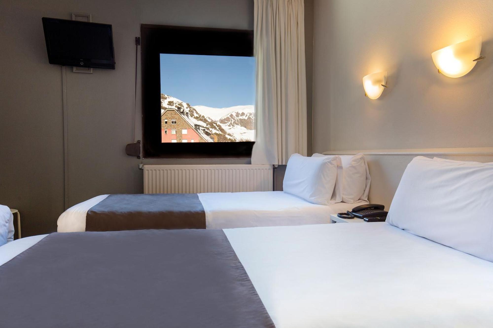 Quadruple Room,1499310856:JPEG